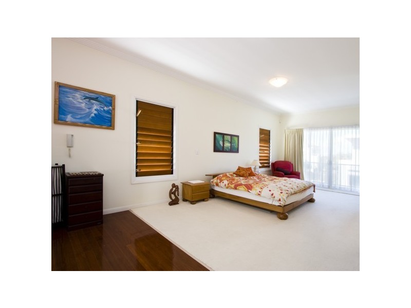 7 Seagull Avenue, Mermaid Beach QLD 4218