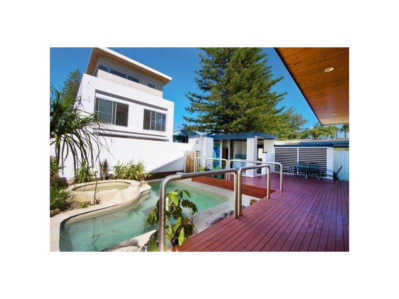 7 Seagull Avenue, Mermaid Beach QLD 4218