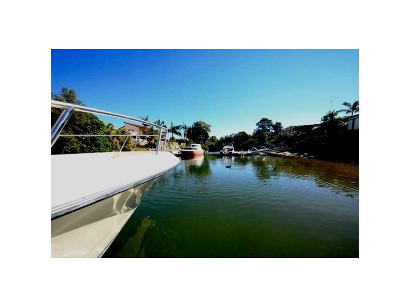 10 Pensacola Court, Broadbeach Waters QLD 4218