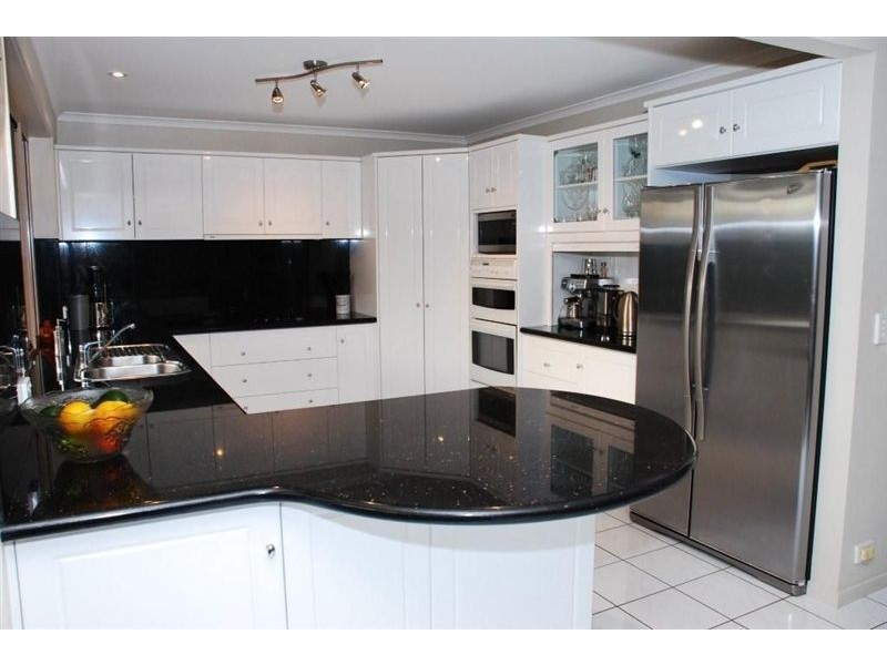 16 Monterey Court, Broadbeach Waters QLD 4218