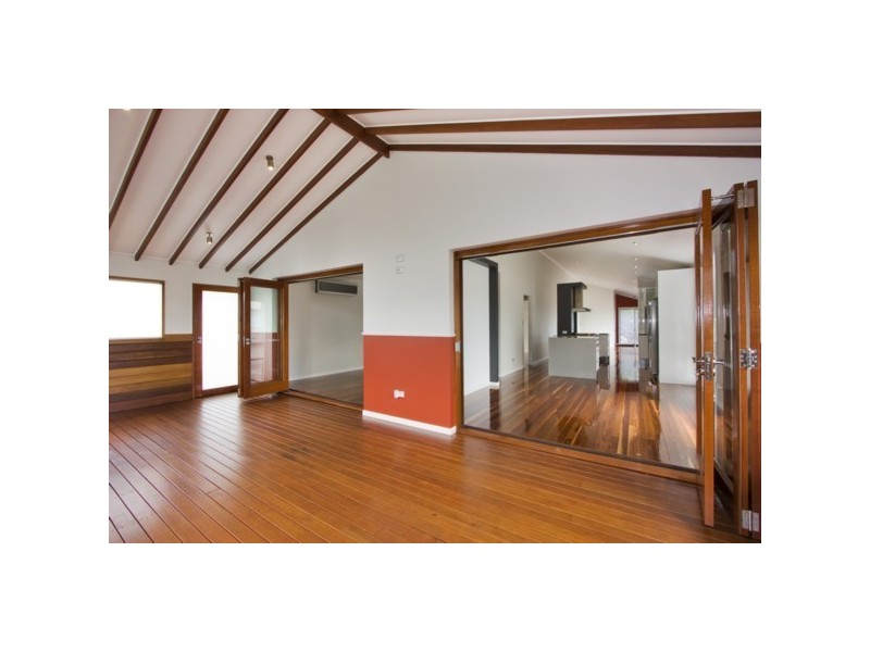 111 Petrel Avenue, Mermaid Beach QLD 4218