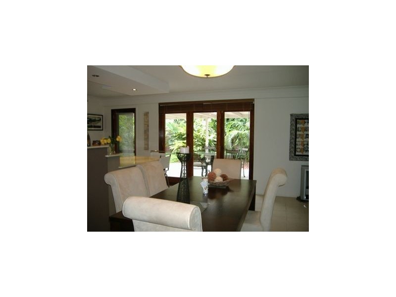 70 Volante Crescent, Mermaid Waters QLD 4218