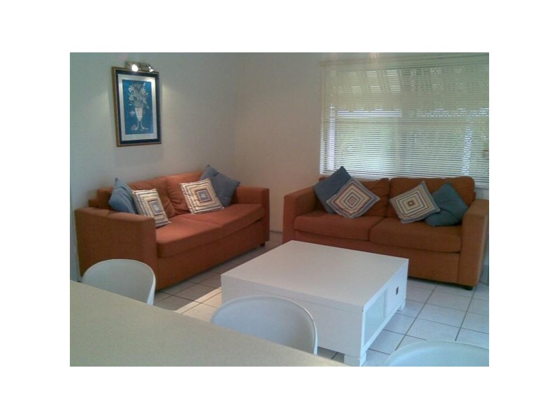 1 & 2/2 Havana Key, Broadbeach Waters QLD 4218