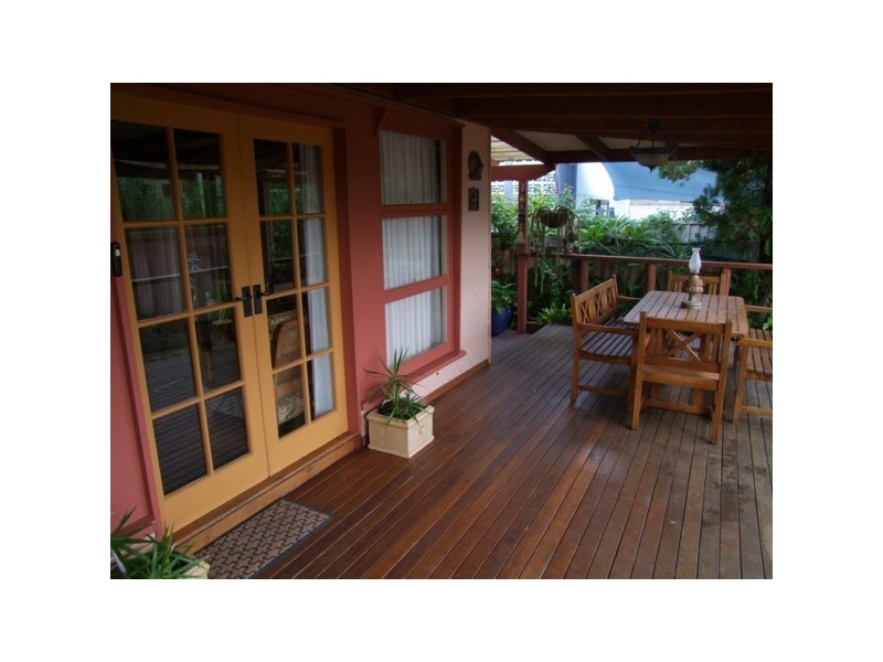 65 Dolphin Avenue, Mermaid Beach QLD 4218