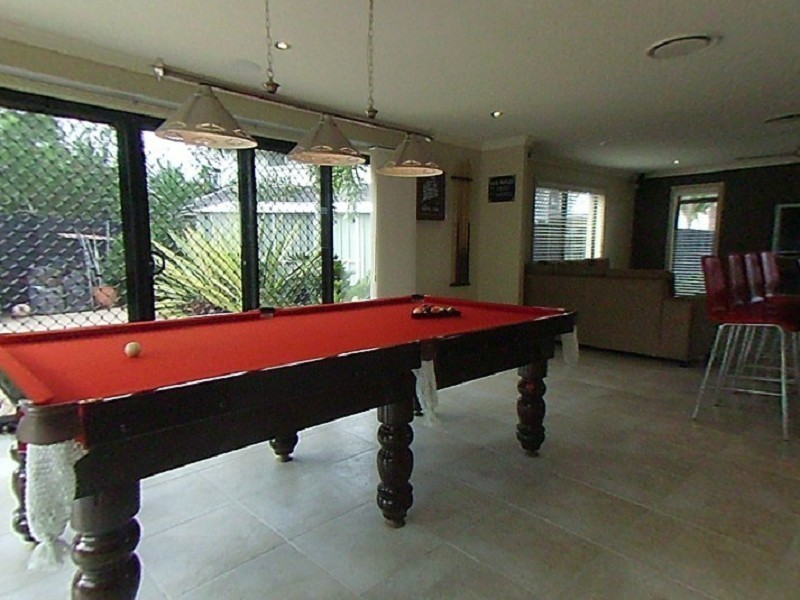 10 Saxonvale Tce, Mermaid Waters QLD 4218