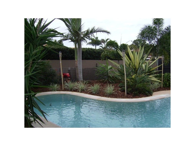 10 Saxonvale Tce, Mermaid Waters QLD 4218