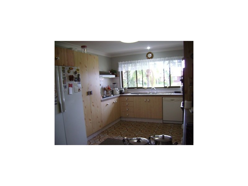 16 Pilot Court, Mermaid Waters QLD 4218