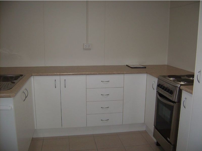 2/131 Rio Vista Blvd, Broadbeach Waters QLD 4218