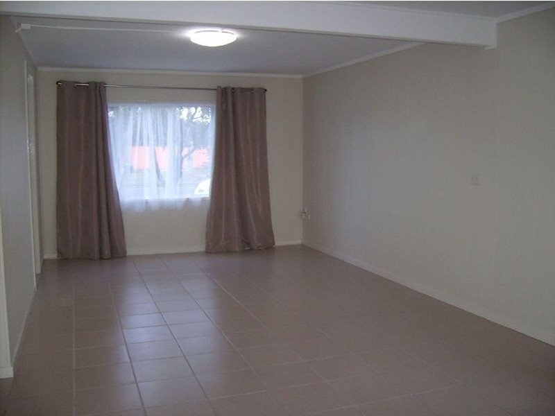 2/131 Rio Vista Blvd, Broadbeach Waters QLD 4218