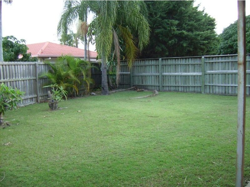 2/131 Rio Vista Blvd, Broadbeach Waters QLD 4218