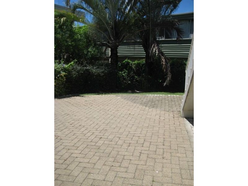 17/15 Weemala Street,, Chevron Island QLD 4217