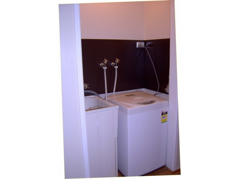 2/2063 Gold Coast Hwy, Miami QLD 4220