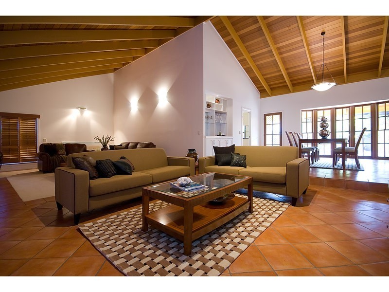 333 Monaco Street, Broadbeach Waters QLD 4218