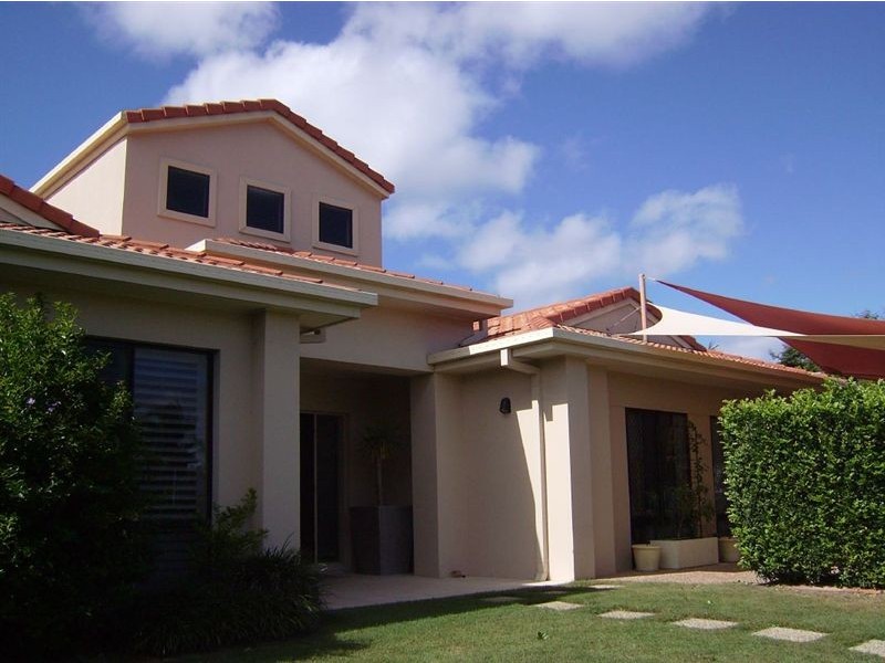 370 Rio Vista Boulevard, Mermaid Waters QLD 4218