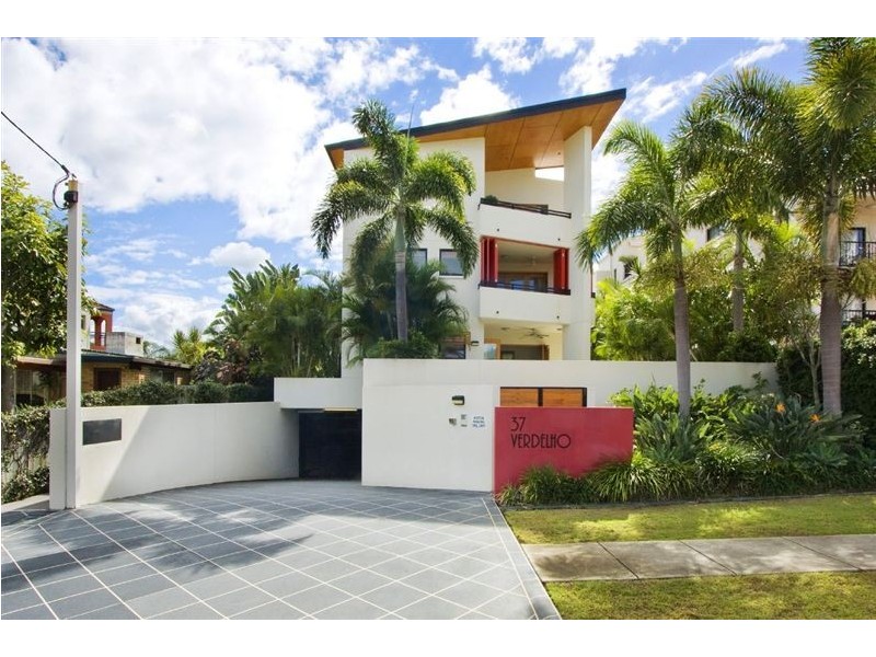 1/37 Britannia Avenue, Broadbeach QLD 4218