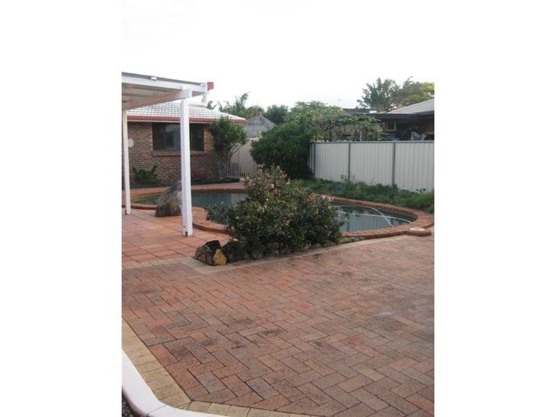 26 Arcadia Avenue, Mermaid Waters QLD 4218