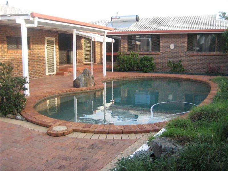 26 Arcadia Avenue, Mermaid Waters QLD 4218