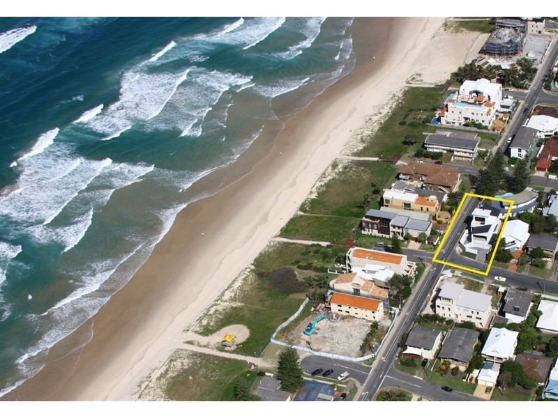 62 Hedges Avenue, Mermaid Beach QLD 4218