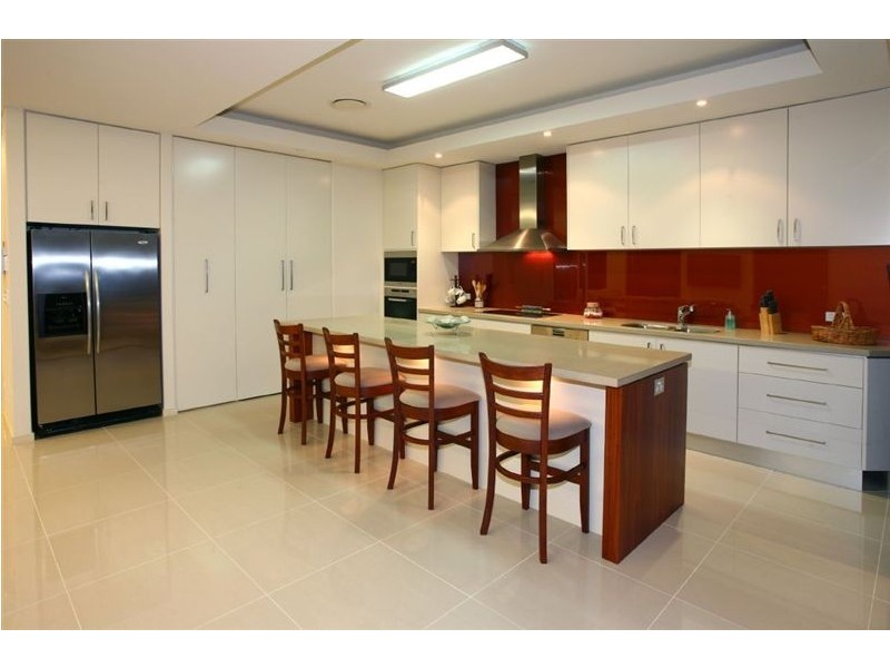 62 Hedges Avenue, Mermaid Beach QLD 4218