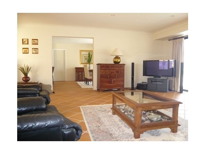 36 River Crescent, Broadbeach Waters QLD 4218