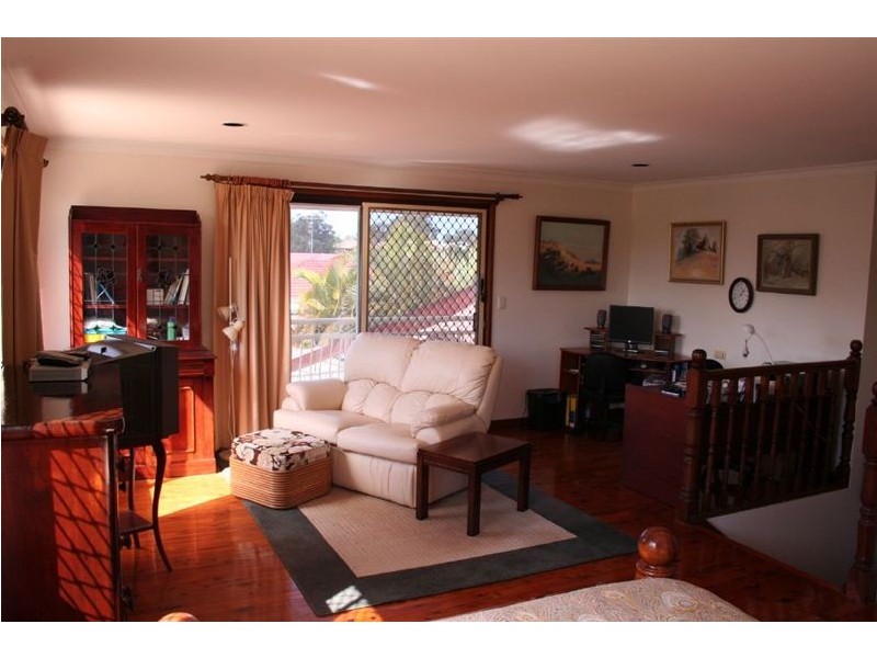 4 Jib Court, Mermaid Waters QLD 4218