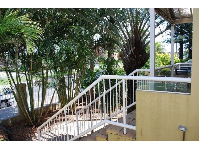 5/1195 Gold Coast Hwy, Palm Beach QLD 4221