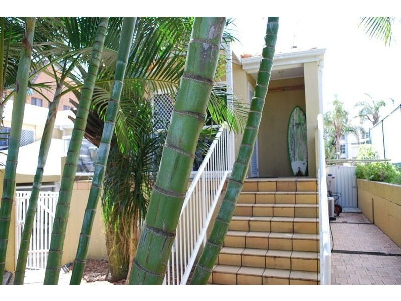 5/1195 Gold Coast Hwy, Palm Beach QLD 4221