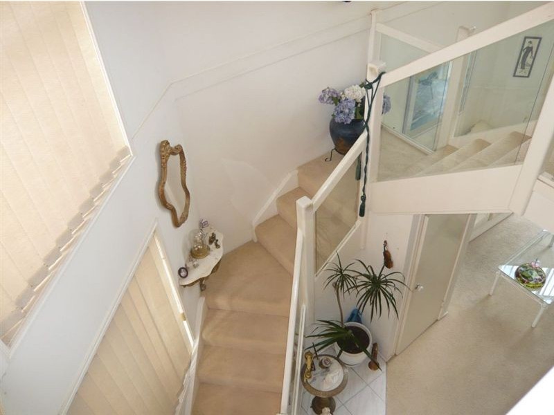 11/173 Barrier Reef Drive, Mermaid Waters QLD 4218