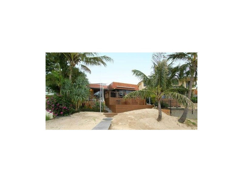 3 Cedar Place, Broadbeach Waters QLD 4218