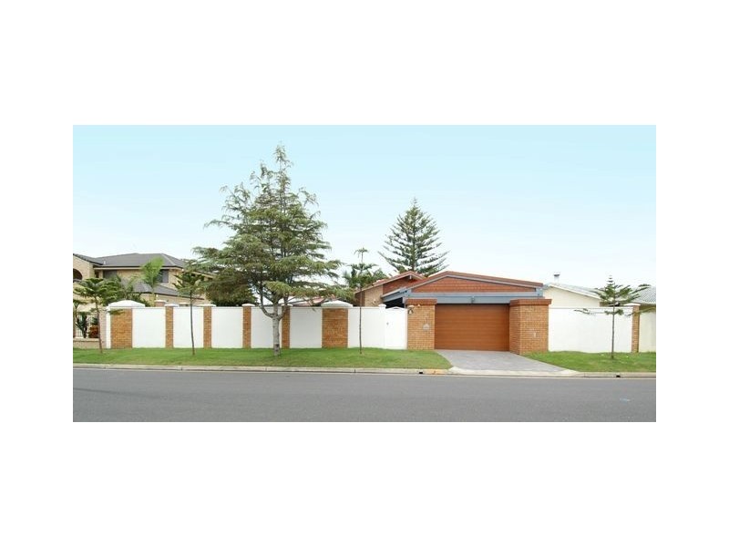 3 Cedar Place, Broadbeach Waters QLD 4218