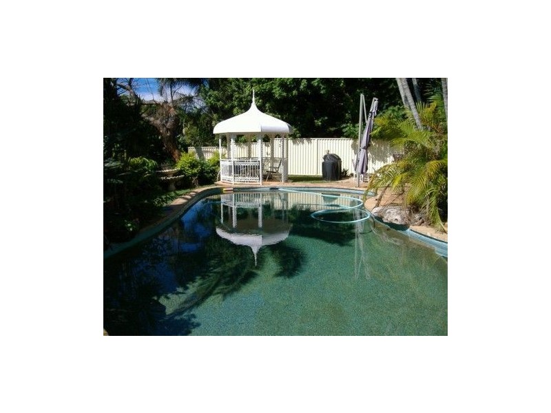 10 Sacha Place, Carrara QLD 4211