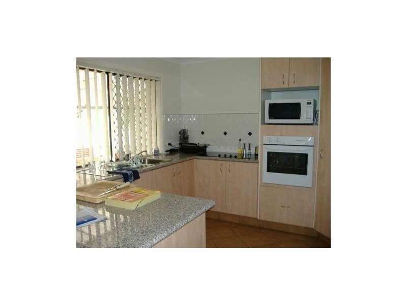 10 Sacha Place, Carrara QLD 4211