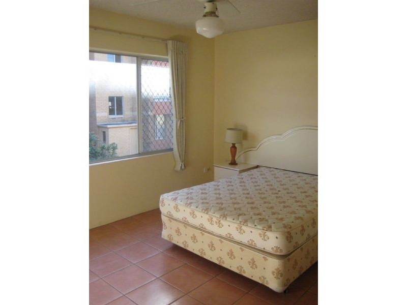 12/171 old burleigh, Broadbeach Waters QLD 4218