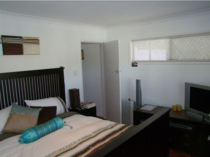 15 Costa Court, Broadbeach Waters QLD 4218