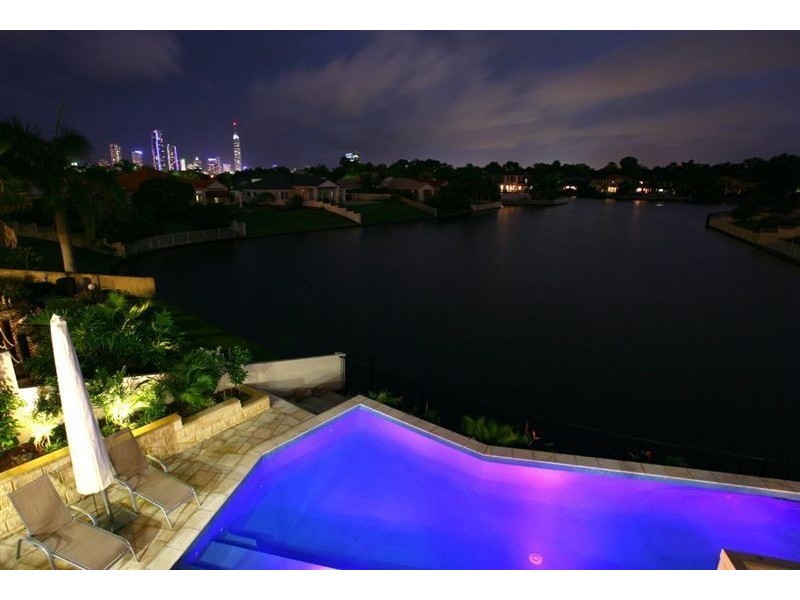 7/40 Cotlew Street East, Southport QLD 4215