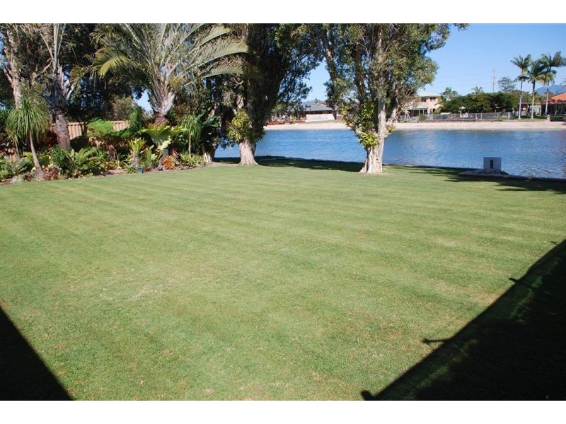 36 Parnki Parade, Palm Beach QLD 4221