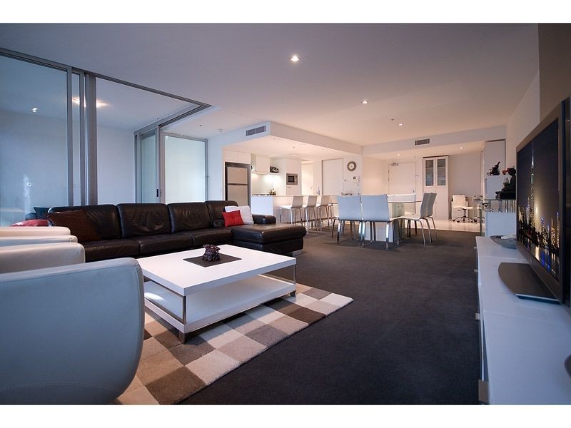 1109/9 Hamilton Avenue, Surfers Paradise QLD 4217