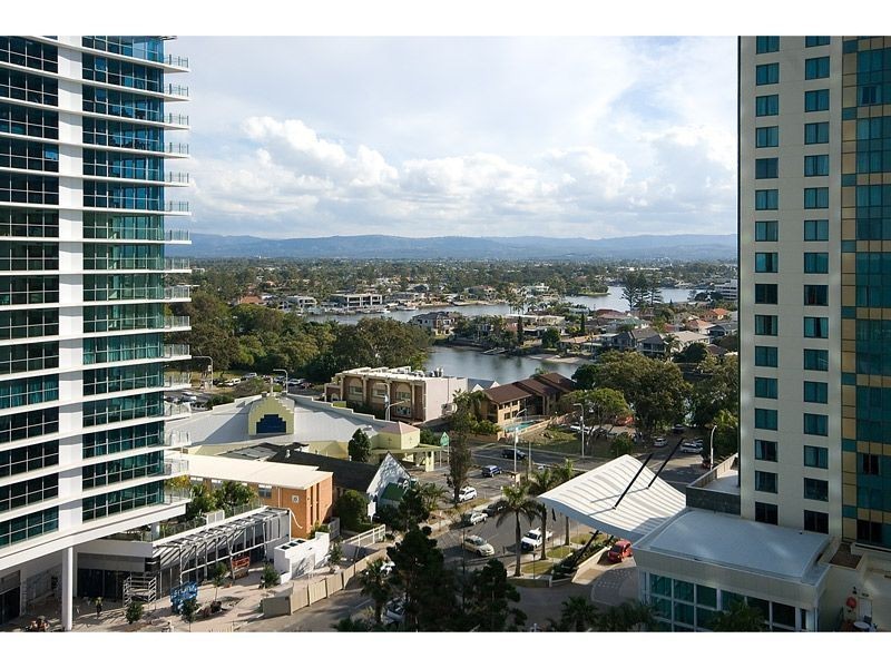 1109/9 Hamilton Avenue, Surfers Paradise QLD 4217