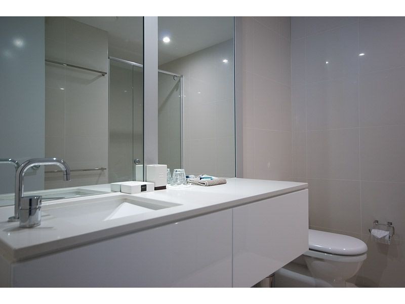 1109/9 Hamilton Avenue, Surfers Paradise QLD 4217