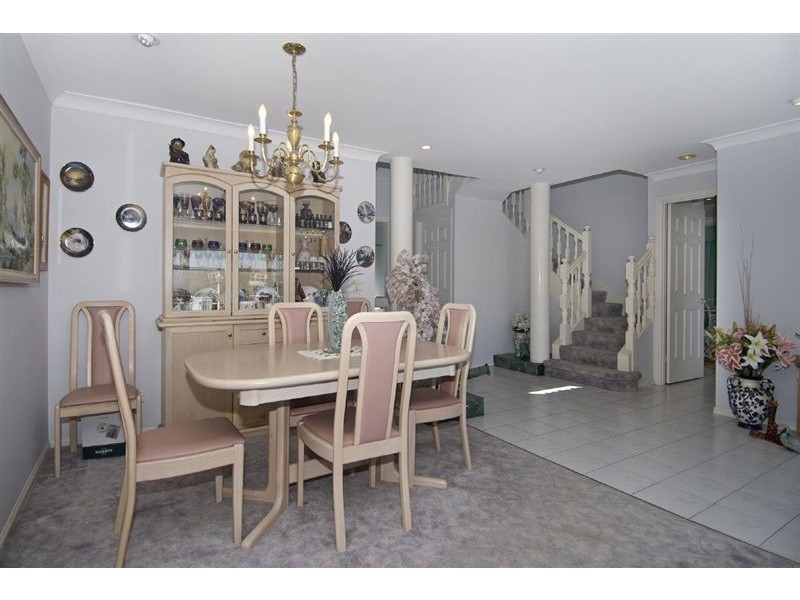 15 San Simeon Drive, Clear Island Waters QLD 4226