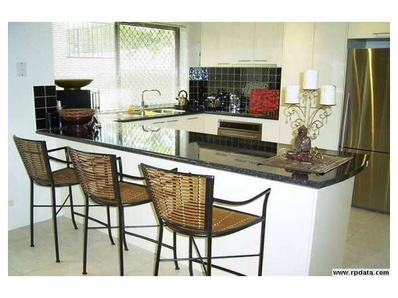 1/74 Heeb Street, Benowa QLD 4217