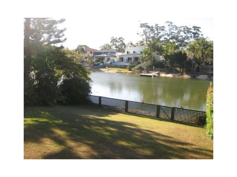 1 Park Avenue, Broadbeach Waters QLD 4218