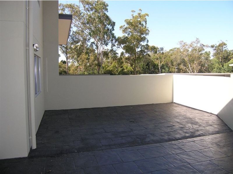 1/13 Andromeda Parade, Robina QLD 4226