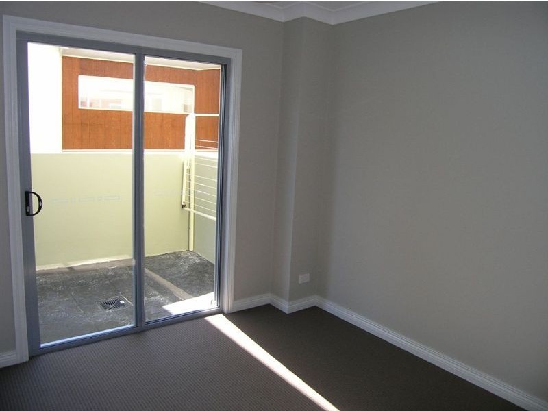 1/13 Andromeda Parade, Robina QLD 4226