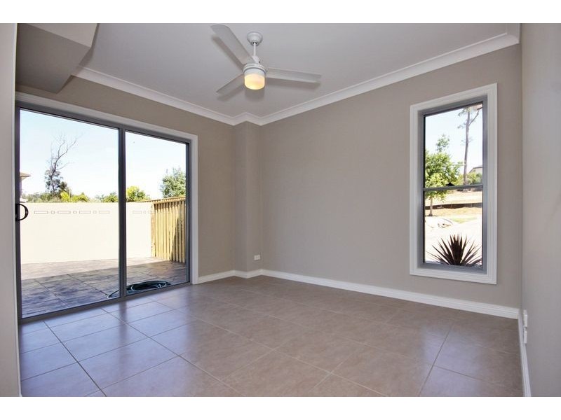 1/13 Andromeda Parade, Robina QLD 4226