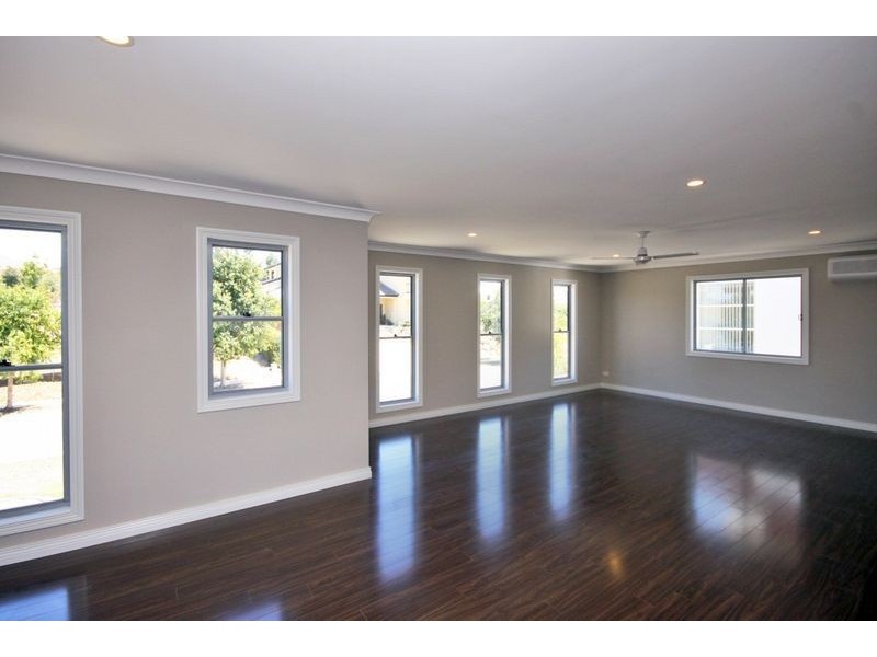 1/13 Andromeda Parade, Robina QLD 4226