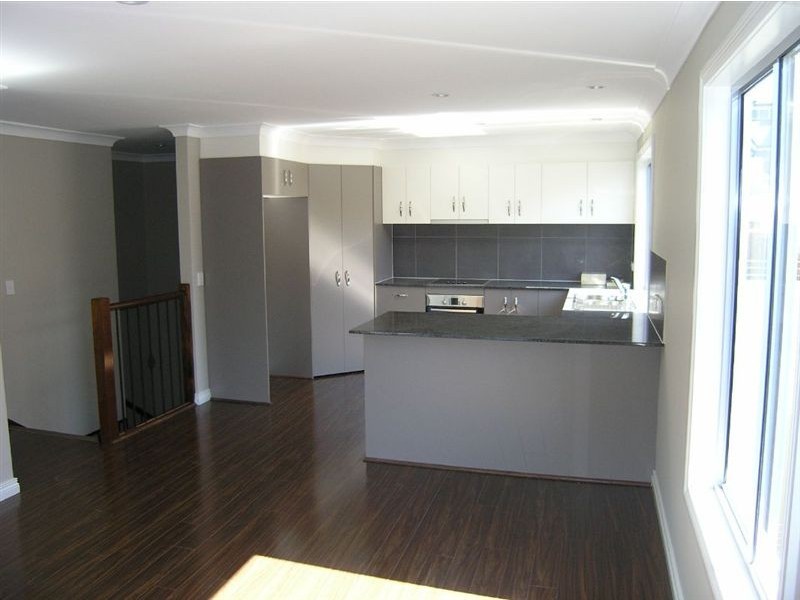 2/13 Andromeda Parade, Robina QLD 4226