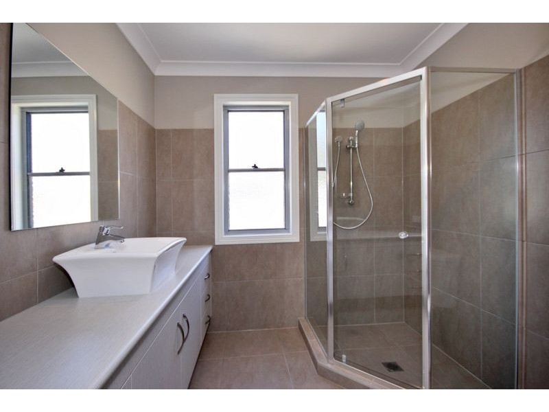 2/13 Andromeda Parade, Robina QLD 4226