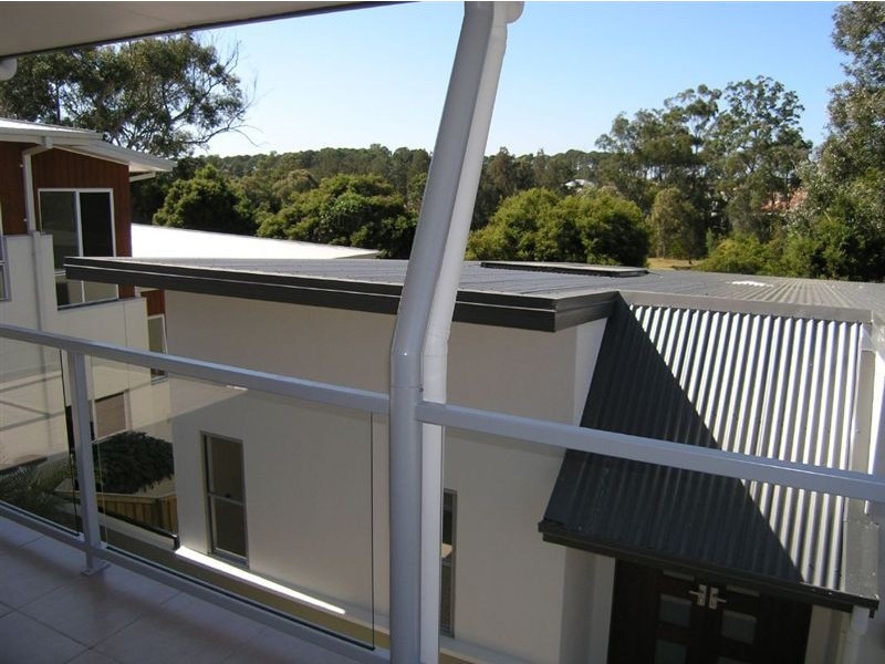 2/13 Andromeda Parade, Robina QLD 4226