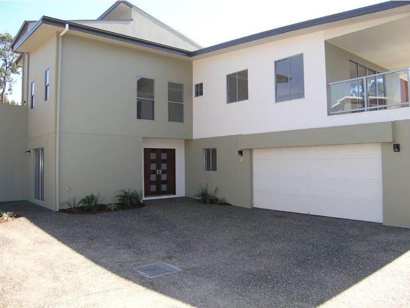 2/13 Andromeda Parade, Robina QLD 4226